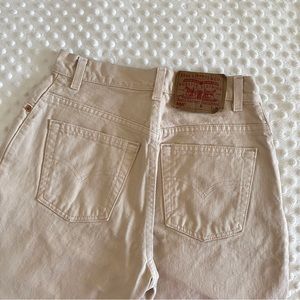 High Waisted 550 Vintage Levi Jeans
